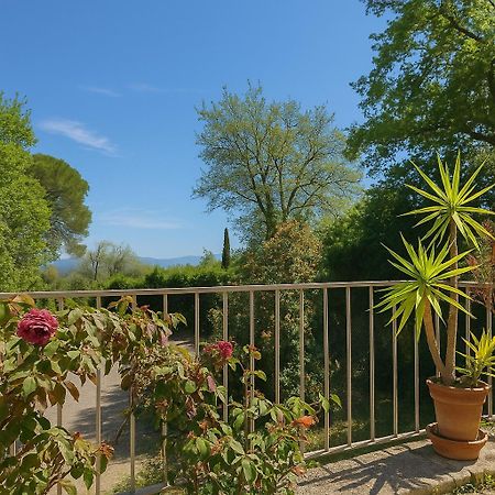 Charmante Maison Avec Jardin Aux Portes Des Gorges De L'Ardeche Saint-Julien-de-Peyrolas Bagian luar foto